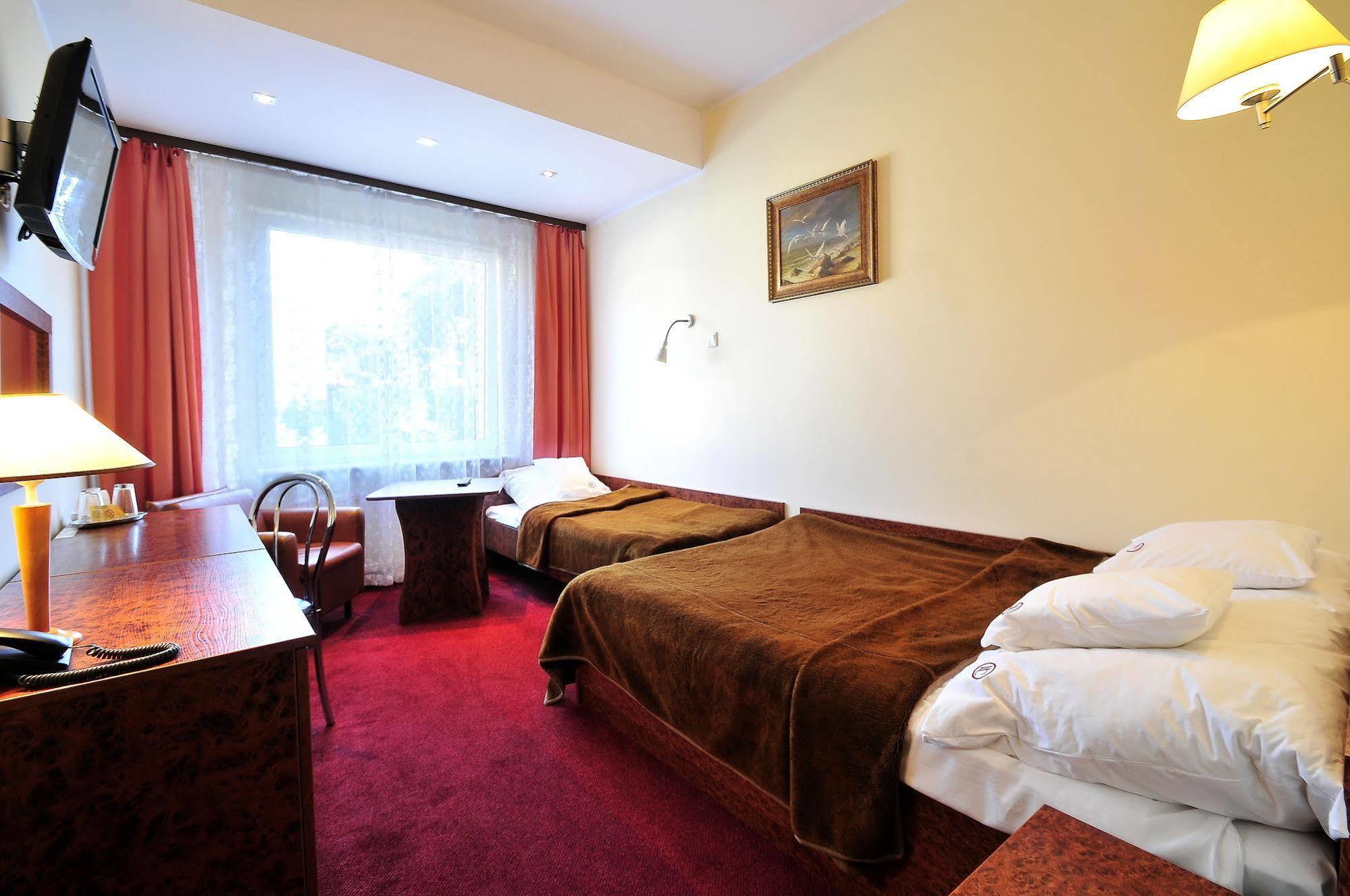 Continental Hotel 3*